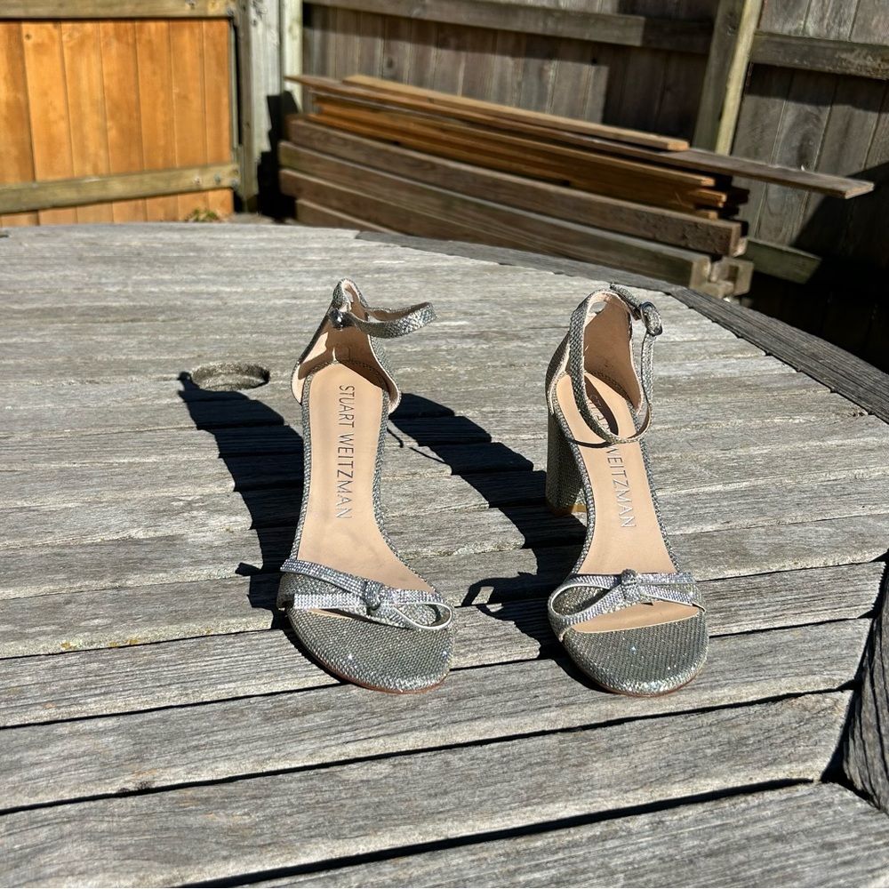Stuart Weitzman NearlyNude Ankle Strap Sandal glitter‎ sparkles silver size 7